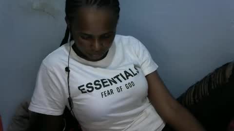 Snapshot of baby_fayyan chatting on January 12, 2026, 6:35 pm baby_fayyan online show from January 12, 2026, 6:35 pm