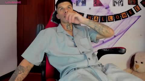 Snapshot of baby_gio chatting on October 21, 2025, 2:34 am OF GxoXabs online show from October 21, 2025, 2:34 am