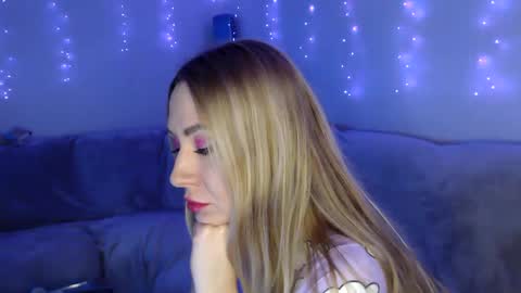 Snapshot of baby_hottye chatting on February 8, 2025, 9:25 pm Diva x  online show from February 8, 2025, 9:25 pm