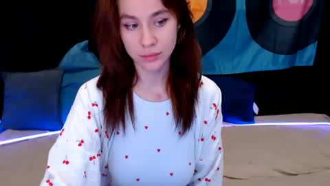 baby_kitte online show from December 24, 2024, 4:11 am