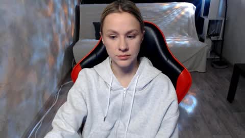 baby_kitte online show from March 3, 2026, 4:29 am