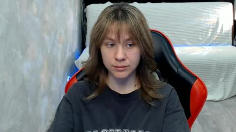 baby_kitte online show from May 18, 2026, 3:24 am