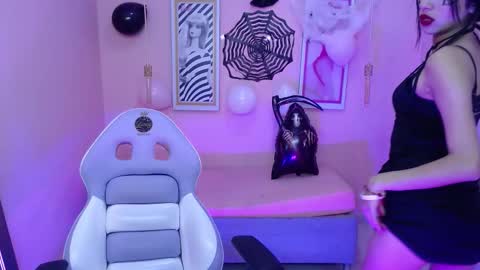 Snapshot of baby_kitty_x chatting on October 31, 2025, 1:01 pm baby_kitty_x online show from October 31, 2025, 1:01 pm