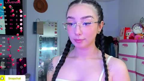lily online show from October 27, 2025, 2:54 pm