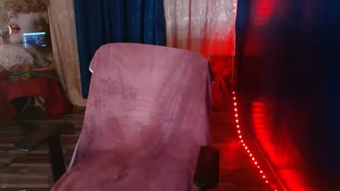 sky online show from November 8, 2025, 7:01 pm