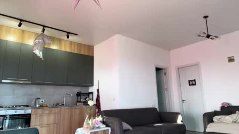 Snapshot of baby_meimei chatting on October 23, 2025, 4:34 am mei online show from October 23, 2025, 4:34 am