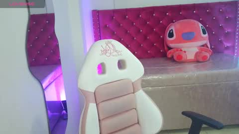 Snapshot of baby_nicols_m chatting on February 17, 2026, 10:56 am Nico online show from February 17, 2026, 10:56 am