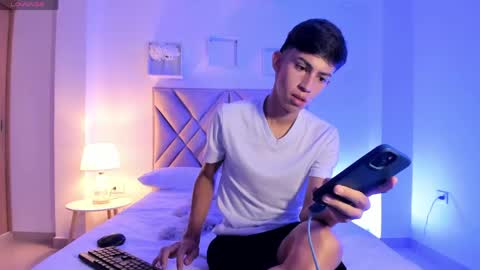 Snapshot of baby_noaht chatting on June 4, 2026, 10:05 pm baby_noaht online show from June 4, 2026, 10:05 pm