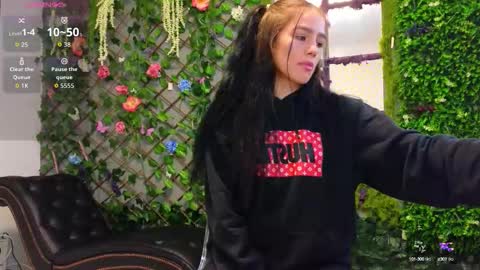 Baby Nico online show from October 7, 2025, 5:10 pm