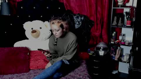 baby_punkk online show from December 21, 2024, 10:51 pm