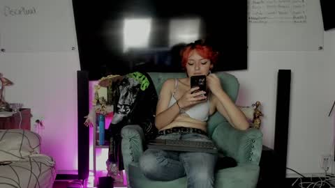 baby_punkk online show from January 3, 2025, 1:16 am