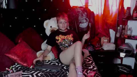 baby_punkk online show from January 7, 2025, 7:28 pm