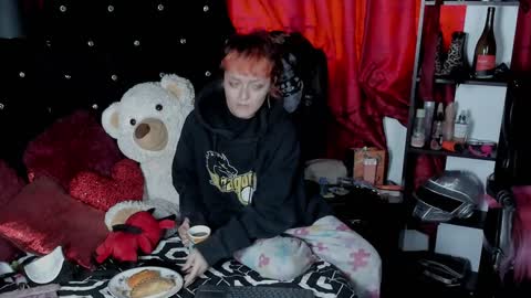 baby_punkk online show from January 7, 2025, 10:30 pm