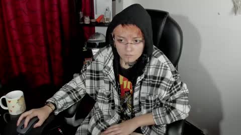 baby_punkk online show from January 24, 2025, 12:42 am
