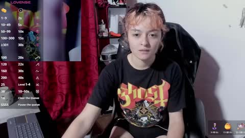baby_punkk online show from January 29, 2025, 12:22 am