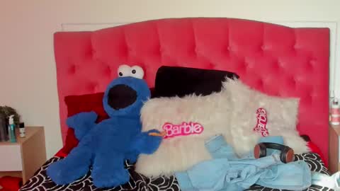 baby_punkk online show from February 10, 2025, 9:04 pm
