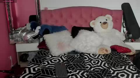 baby_punkk online show from February 24, 2025, 8:58 pm