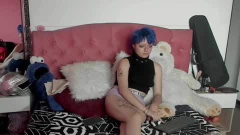 baby_punkk online show from February 26, 2025, 10:20 pm