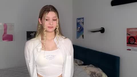 Snapshot of baby_ruth chatting on September 18, 2025, 8:22 pm Ruth online show from September 18, 2025, 8:22 pm