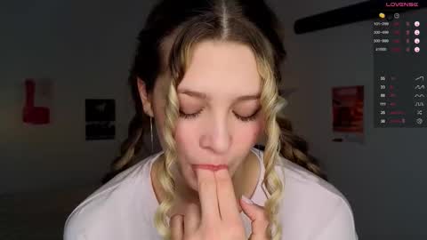 Snapshot of baby_ruth chatting on September 27, 2025, 8:25 pm Ruth online show from September 27, 2025, 8:25 pm