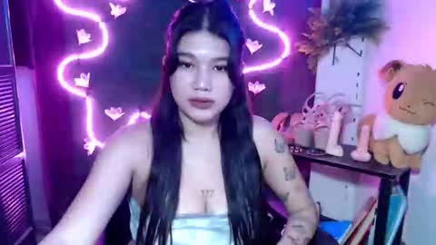 mae online show from November 7, 2025, 9:59 pm