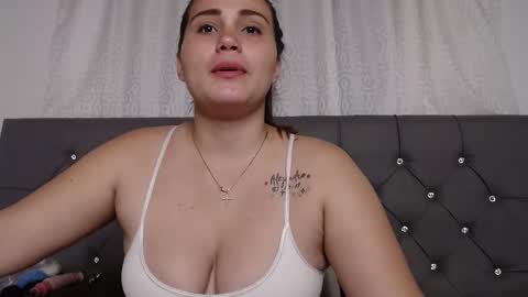 Daniella Soto online show from January 10, 2025, 6:53 am
