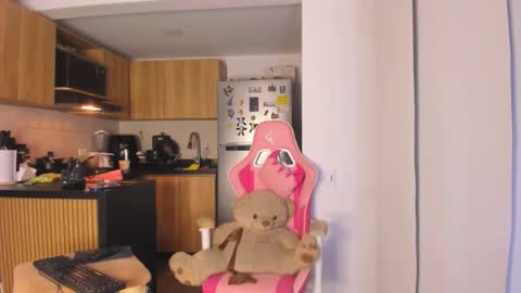 sophia online show from February 6, 2026, 7:02 am