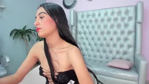 Catalina online show from December 8, 2024, 9:08 pm