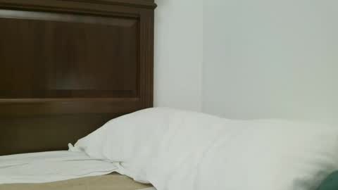 babyandthebeasts online show from March 31, 2026, 4:24 am