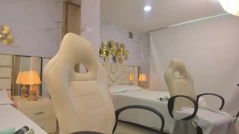 Snapshot of babyangel18_ chatting on October 10, 2025, 5:56 pm ANGEL online show from October 10, 2025, 5:56 pm