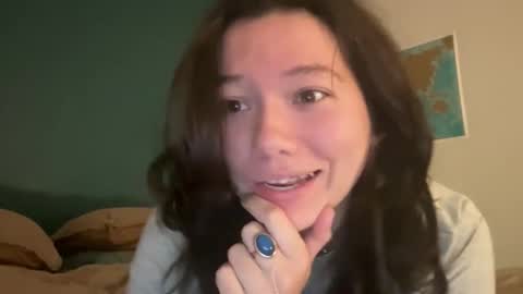 ava online show from April 22, 2026, 7:48 pm