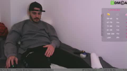 Snapshot of babycityboy chatting on October 27, 2025, 10:08 am BabyCityBoy online show from October 27, 2025, 10:08 am