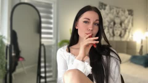 Baby Coffee online show from November 20, 2025, 9:53 am