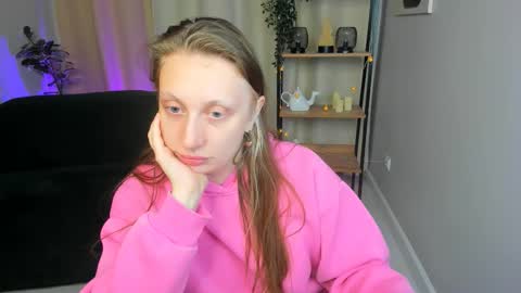Eva online show from September 14, 2025, 8:41 pm