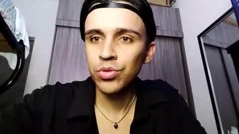 Dani  online show from October 19, 2025, 9:59 pm