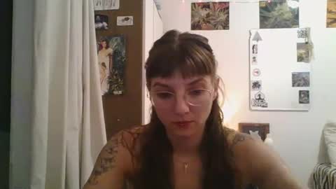 babydemon6 online show from December 1, 2024, 10:21 pm