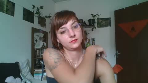 babydemon6 online show from January 10, 2025, 12:47 pm