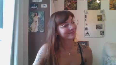 babydemon6 online show from January 14, 2025, 9:09 pm