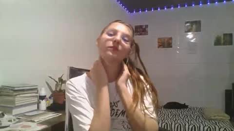 Snapshot of babydemon6 chatting on December 5, 2025, 12:19 am babydemon6 online show from December 5, 2025, 12:19 am