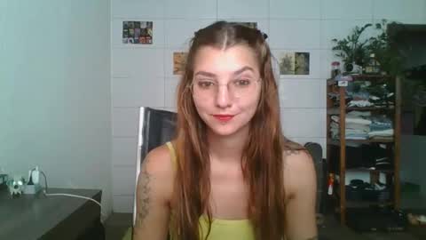 Snapshot of babydemon6 chatting on February 1, 2026, 2:37 pm babydemon6 online show from February 1, 2026, 2:37 pm