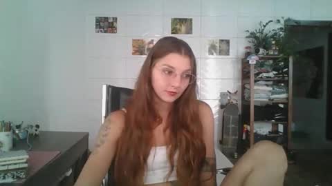 Snapshot of babydemon6 chatting on February 4, 2026, 6:58 pm babydemon6 online show from February 4, 2026, 6:58 pm