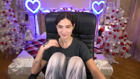 Sasha online show from December 10, 2024, 5:39 am