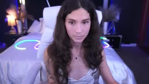 Snapshot of babyflowerr chatting on October 1, 2025, 7:09 pm Sasha online show from October 1, 2025, 7:09 pm