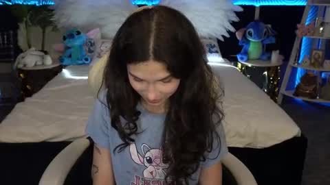 Snapshot of babyflowerr chatting on October 13, 2025, 7:03 pm Sasha online show from October 13, 2025, 7:03 pm