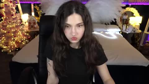 Sasha online show from December 19, 2025, 7:54 pm