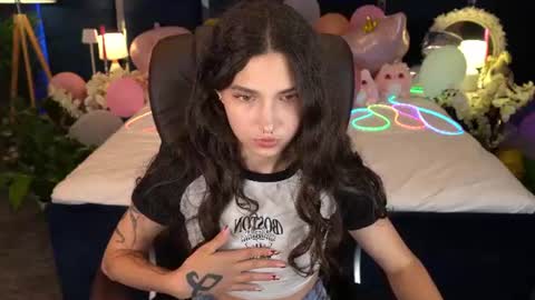 Sasha online show from July 13, 2026, 7:27 pm