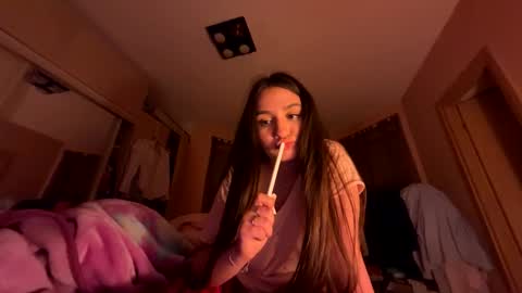 lola online show from May 11, 2026, 9:34 pm