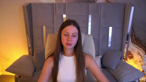 Lady Vi online show from July 5, 2026, 7:21 pm