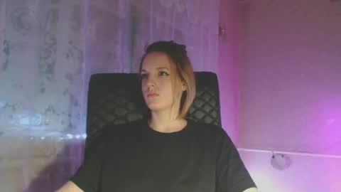 Sonya online show from December 25, 2024, 1:10 am