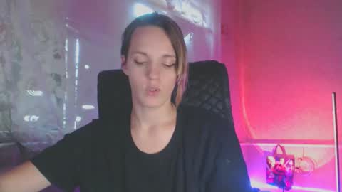 Sonya online show from October 18, 2025, 5:21 am